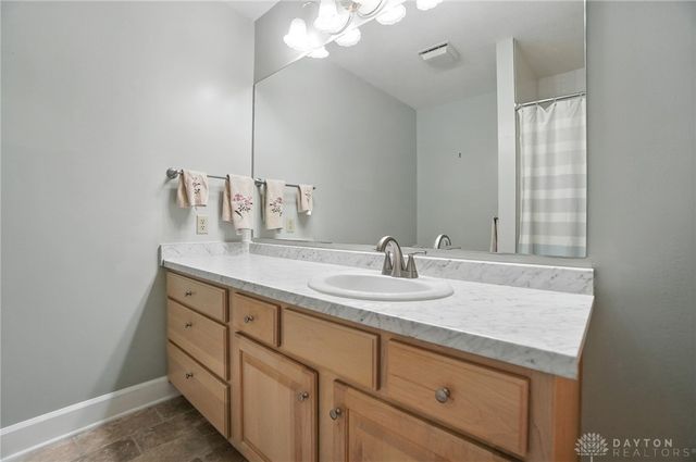 7215 Whitetail Trail, Dayton, OH 45459
