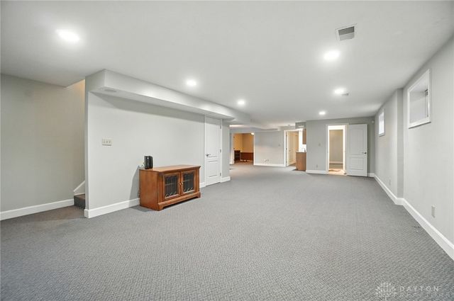7215 Whitetail Trail, Dayton, OH 45459