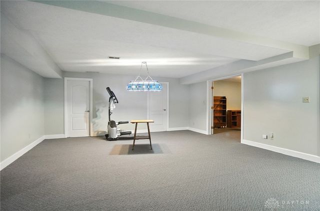 7215 Whitetail Trail, Dayton, OH 45459
