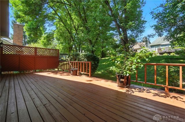 7215 Whitetail Trail, Dayton, OH 45459
