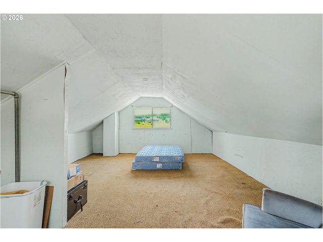 22560 S BEAVERCREEK Rd, Beavercreek, OR 97004