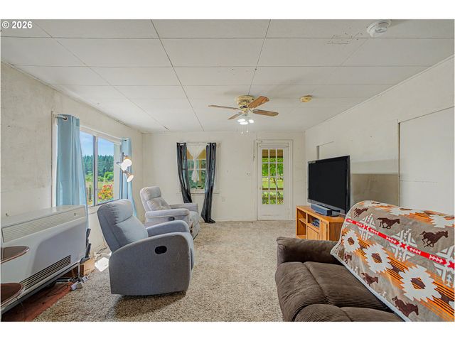 22560 S BEAVERCREEK Rd, Beavercreek, OR 97004