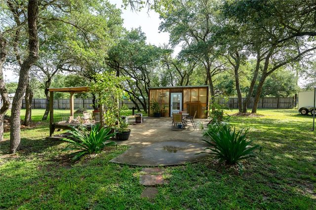 507 S Terry St, Rockport, TX 78382