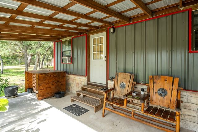 507 S Terry St, Rockport, TX 78382
