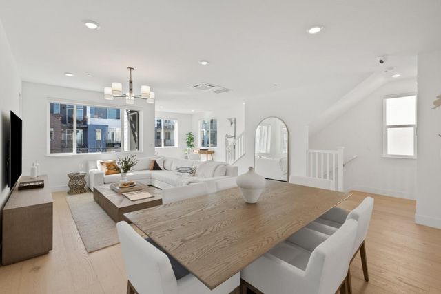 2815 Crusader Street, Alameda, CA 94501