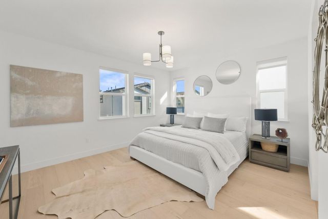 2815 Crusader Street, Alameda, CA 94501