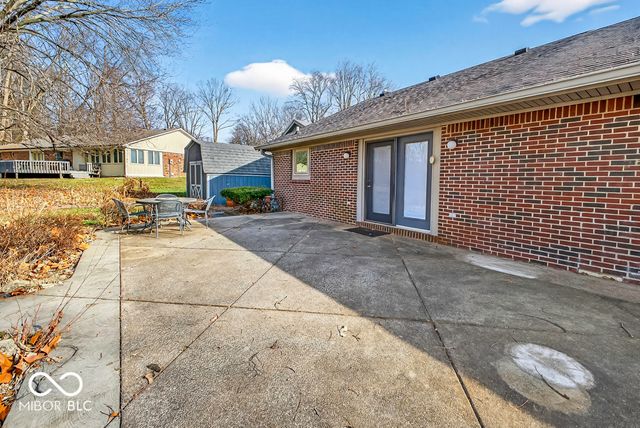 1952 Skyline Drive, Greenwood, IN 46143