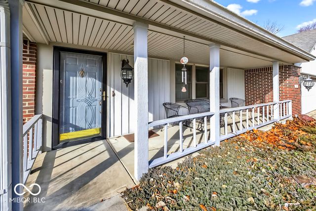 1952 Skyline Drive, Greenwood, IN 46143