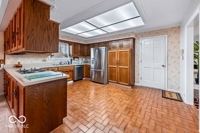 1952 Skyline Drive, Greenwood, IN 46143