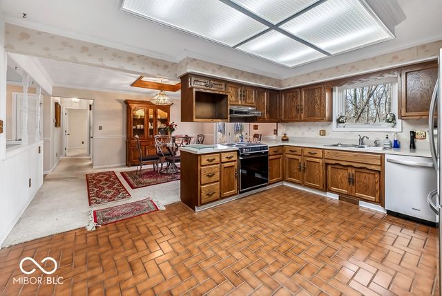 1952 Skyline Drive, Greenwood, IN 46143