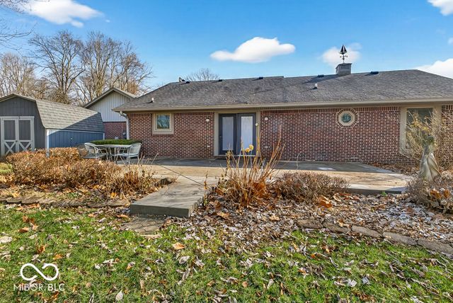 1952 Skyline Drive, Greenwood, IN 46143