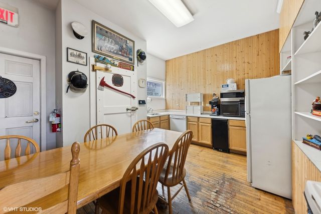 105 E Irving Park Road, Itasca, IL 60143