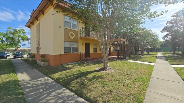 719 WYMAN COURT 719 B, Orlando, FL 32809
