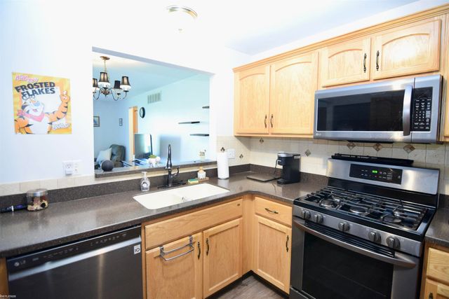 28781 Berwick Court, Chesterfield, MI 48047