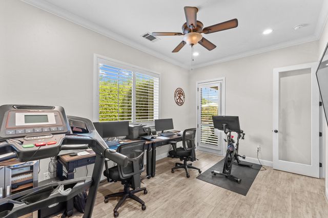 4812 W Wren Avenue, Visalia, CA 93291