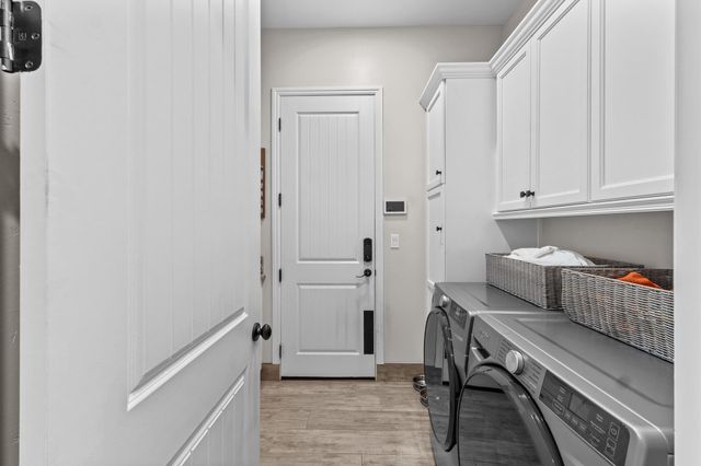 4812 W Wren Avenue, Visalia, CA 93291