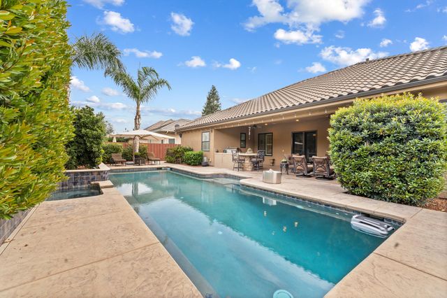 4812 W Wren Avenue, Visalia, CA 93291