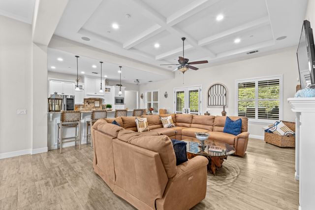 4812 W Wren Avenue, Visalia, CA 93291