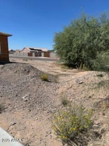 10789 W TORREN Drive, Arizona City, AZ 85123
