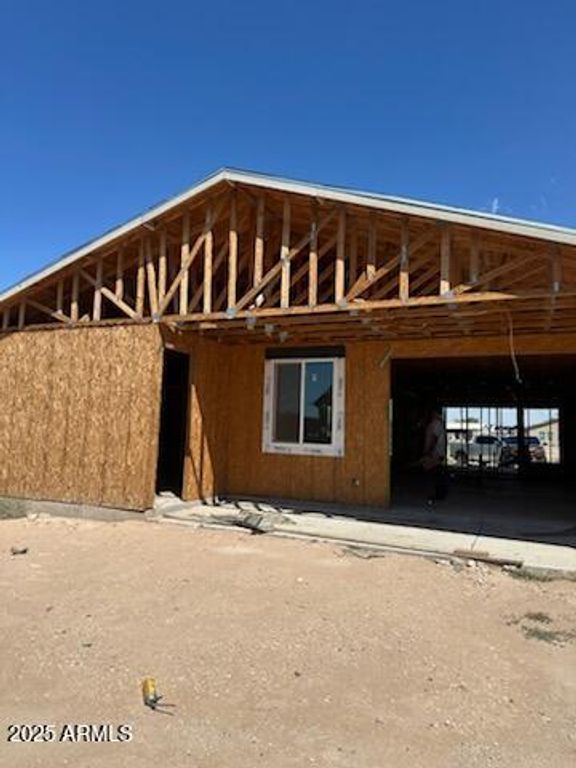 10789 W TORREN Drive, Arizona City, AZ 85123