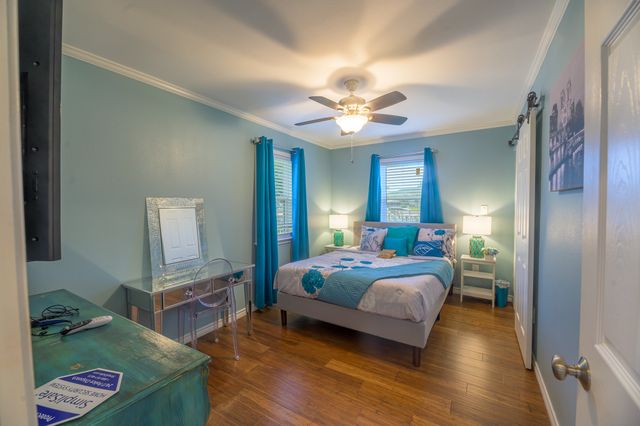 1547 Hummingbird Lane, Possum Kingdom Lake, TX 76449