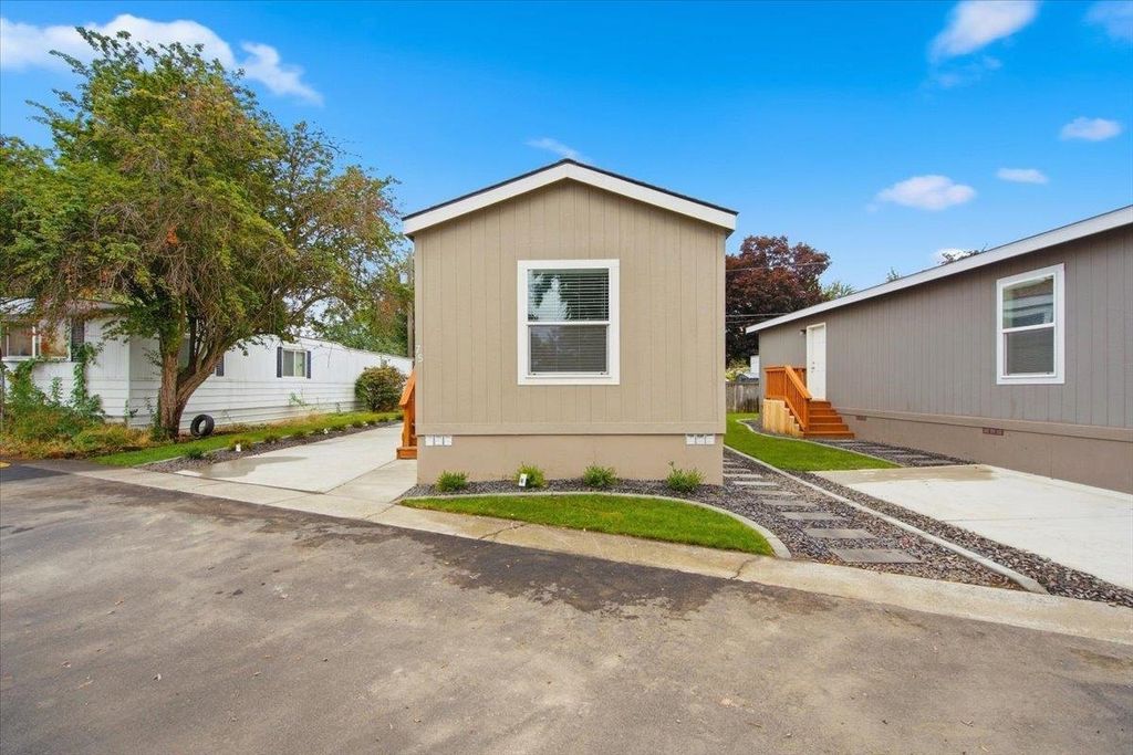 11920 E Mansfield Ave, Spokane Valley, WA 99206 photo 2
