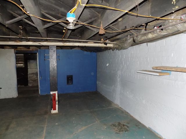 816 W REED ST, Moberly, MO 65270