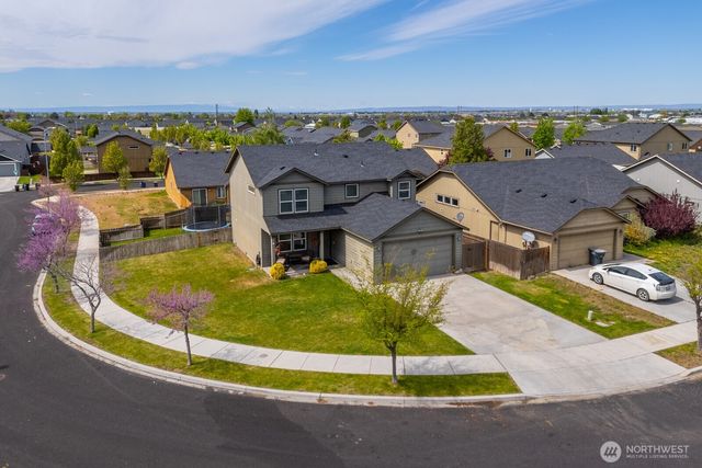 800 S Hamilton Road, Moses Lake, WA 98837