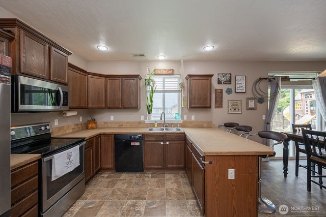 800 S Hamilton Road, Moses Lake, WA 98837
