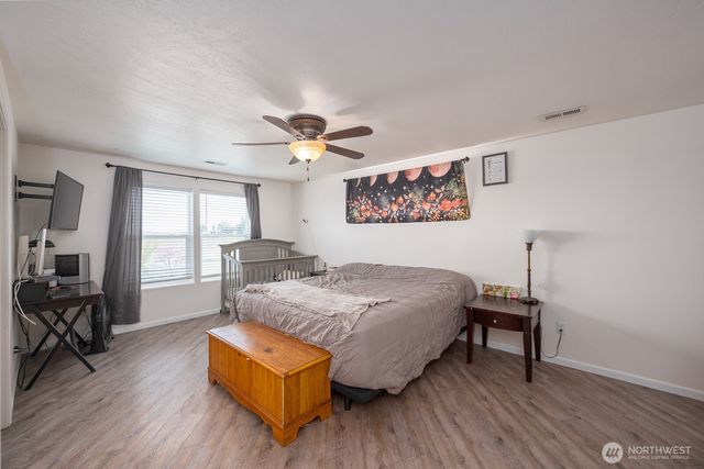 800 S Hamilton Road, Moses Lake, WA 98837