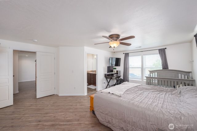 800 S Hamilton Road, Moses Lake, WA 98837