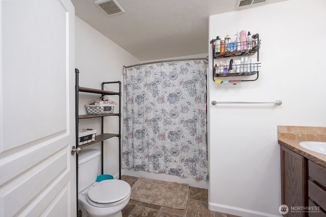 800 S Hamilton Road, Moses Lake, WA 98837
