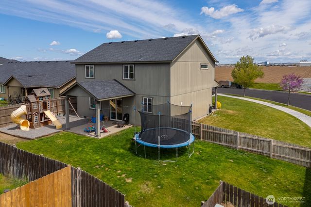800 S Hamilton Road, Moses Lake, WA 98837
