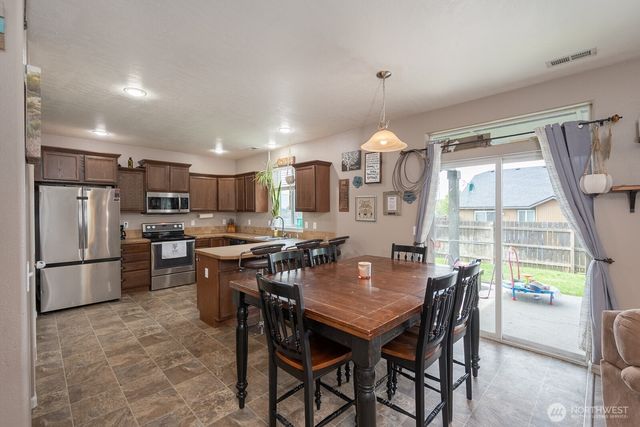 800 S Hamilton Road, Moses Lake, WA 98837