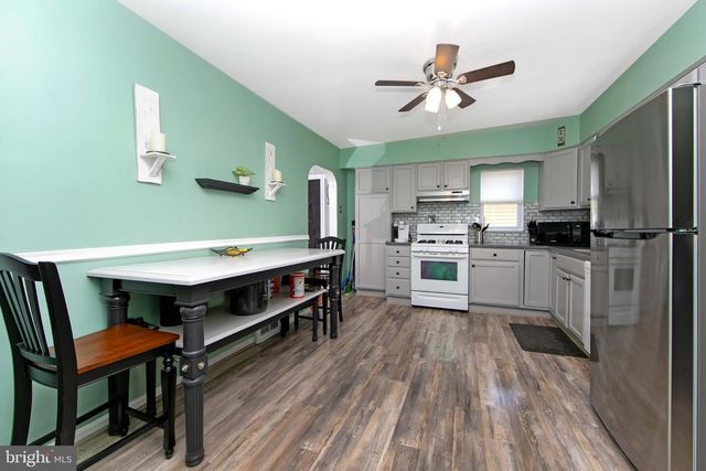 332 S FELLOWSHIP RD, Maple Shade, NJ 08052