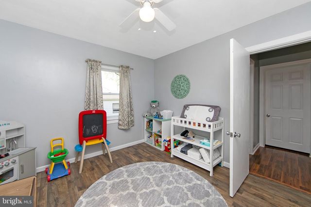 332 S FELLOWSHIP RD, Maple Shade, NJ 08052