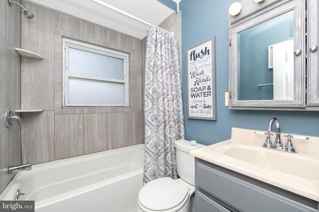 332 S FELLOWSHIP RD, Maple Shade, NJ 08052