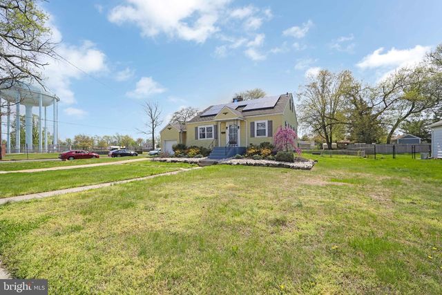 332 S FELLOWSHIP RD, Maple Shade, NJ 08052
