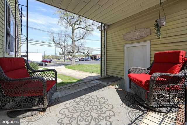 332 S FELLOWSHIP RD, Maple Shade, NJ 08052