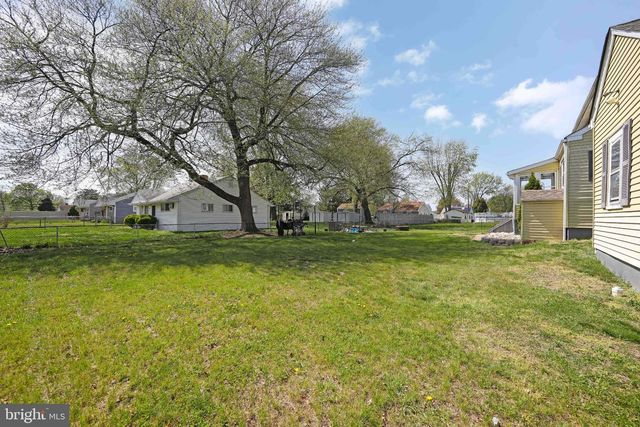 332 S FELLOWSHIP RD, Maple Shade, NJ 08052