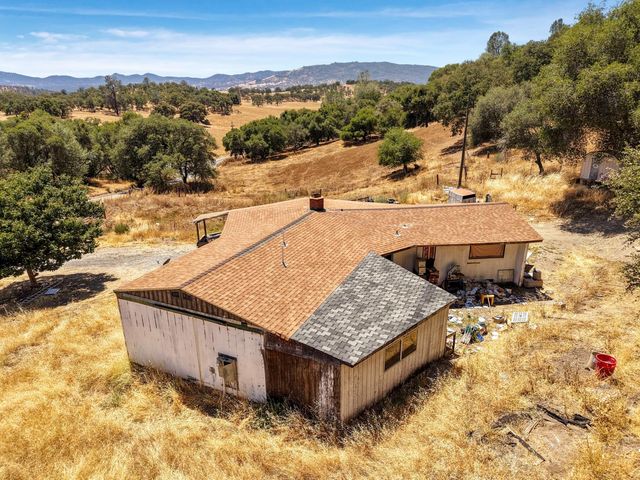 6839 Fricot City Rd, San Andreas, CA 95249
