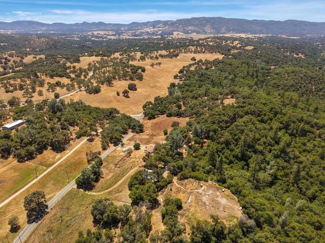 6839 Fricot City Rd, San Andreas, CA 95249