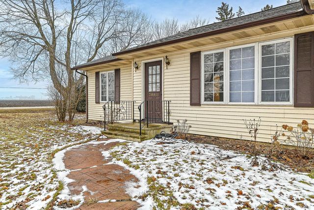 38811 91st STREET, Burlington, WI 53105