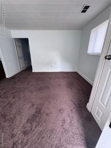 15497 Dixie, Redford, MI 48239