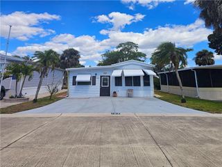 183 Panther Pass CIR # 183, Naples, FL 34114