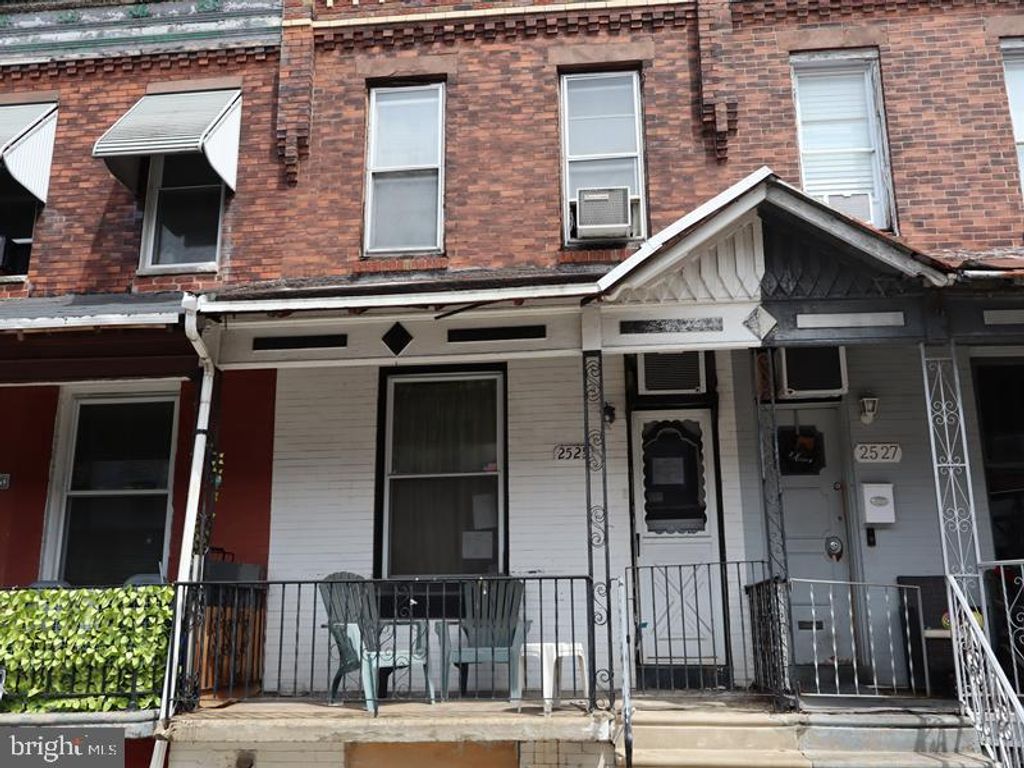 2525 S BEULAH ST, Philadelphia, PA 19148