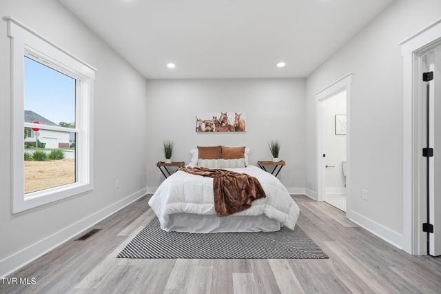 123 Elbert Way, Bristol, VA 24201