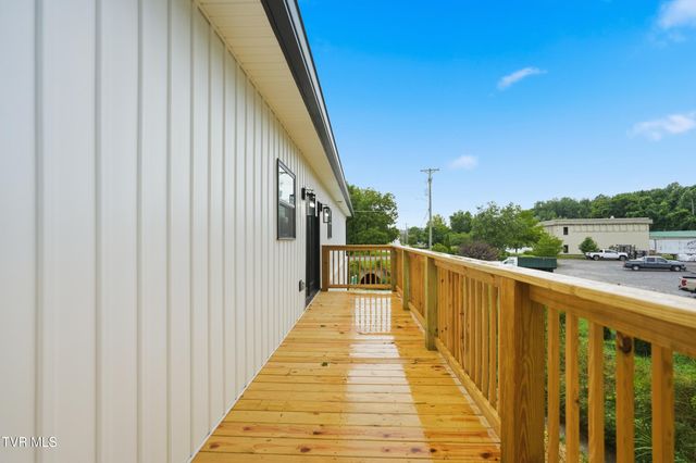 123 Elbert Way, Bristol, VA 24201