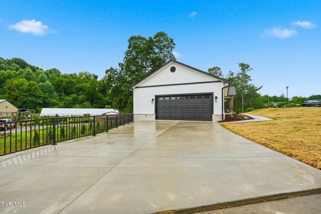 123 Elbert Way, Bristol, VA 24201