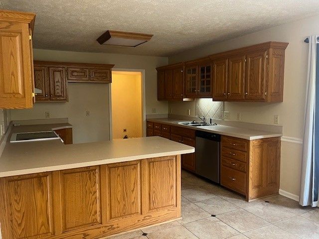 1180 White Dr, Lewisburg, TN 37091